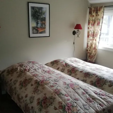 Hausvik Maritime Feriesenter Apartman Lyngdal