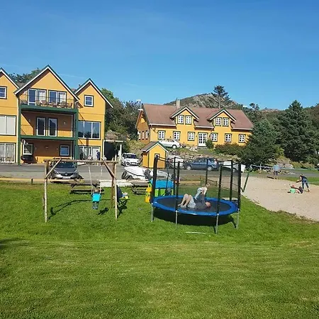 Hausvik Maritime Feriesenter Apartman *